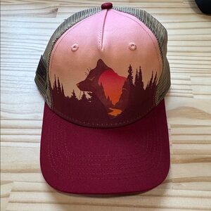 Locale Trucker Hat Wolf Sunrise Trees NWOT